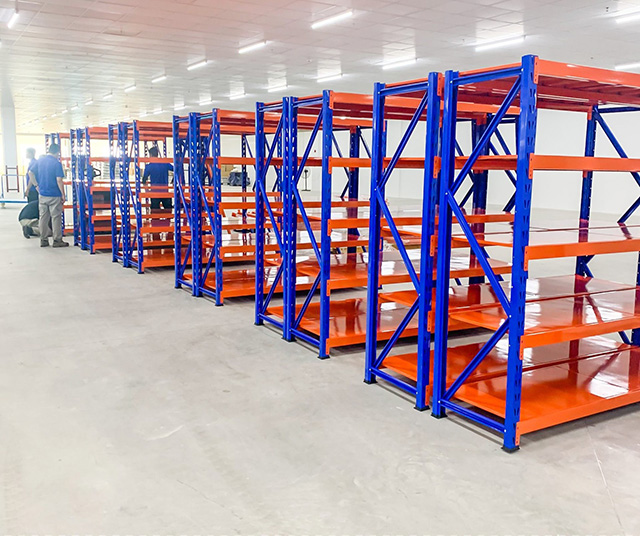 tại sao nên chọn kệ trung tải cho doanh nghiệp