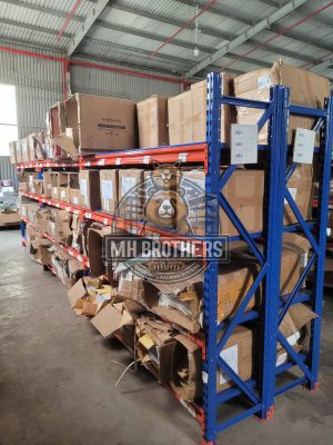 kệ trưng bày showroom nội thất